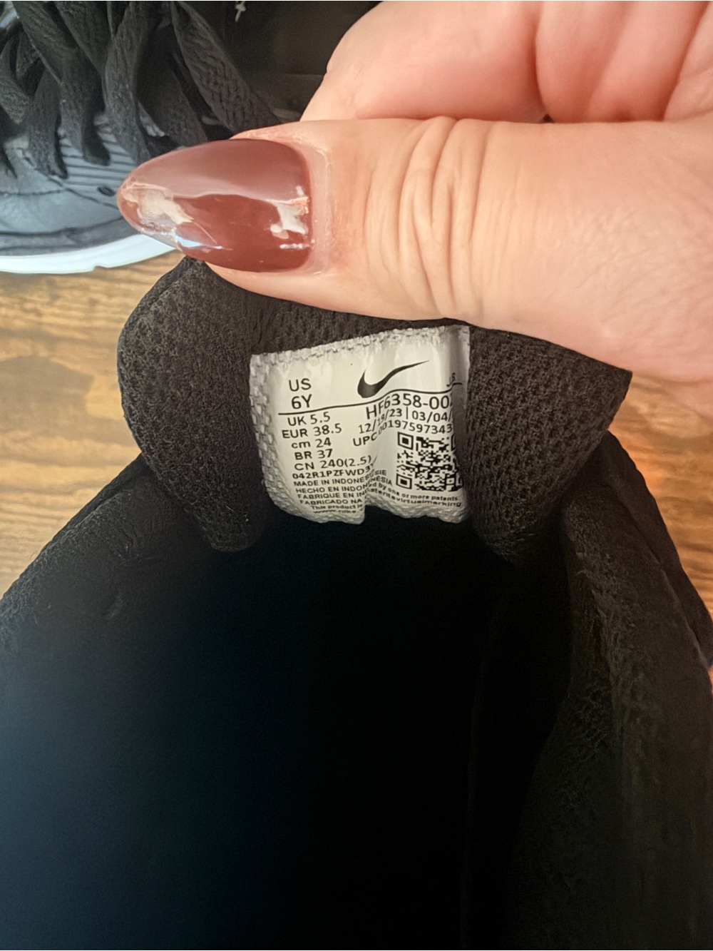 Nike Kids Black and White Air Max Sneakers - Picture 5 of 5